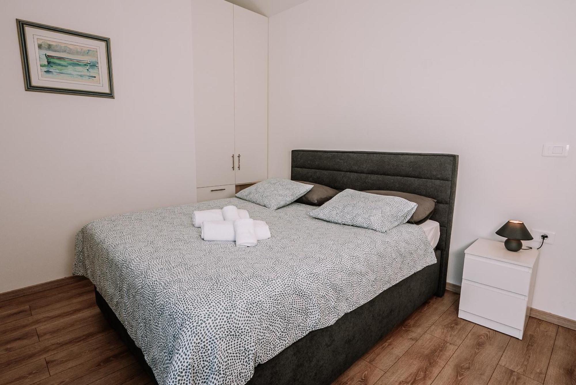 Franka Apartment